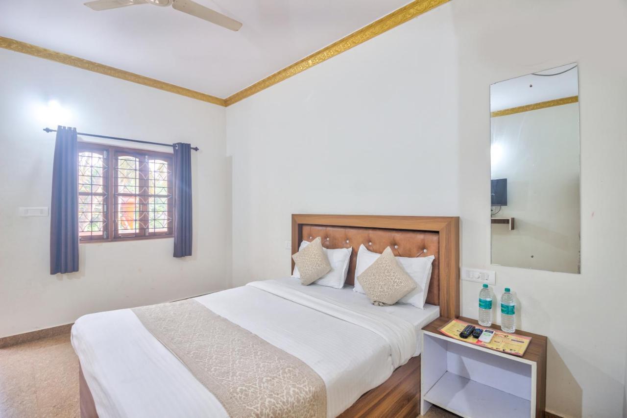 Готель Calangute Bay Екстер'єр фото
